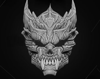 以下が含まれることがあります： 鋭い歯と角を持つ、詳細なグレーの3Dプリントされたドラゴンマスク。マスクは顔全体を覆うように設計されています。