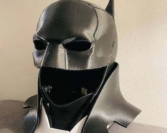 Knight helmet and suit