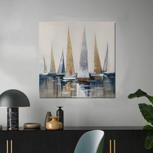 Stampa su tela con barche a vela astratte, poster nautico moderno in oro e blu, elegante stampa su tela di cotone con immagini di vele oceaniche per l'arredamento costiero della casa.