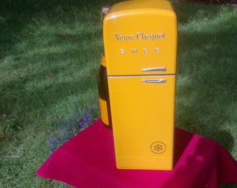 Sehr selten: Veuve Clicquos SMEG orangefarbene Kühlbox - für Champagner - in ausgezeichnetem Zustand
