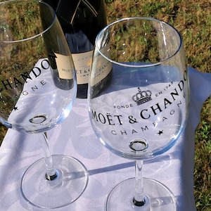 Moet Chandon Ice Imperial Moët & Chandon Ice Impérial Rose 2 Glasses Set | Kent Street Cellars Champagne Moet Et Chandon Imperial
