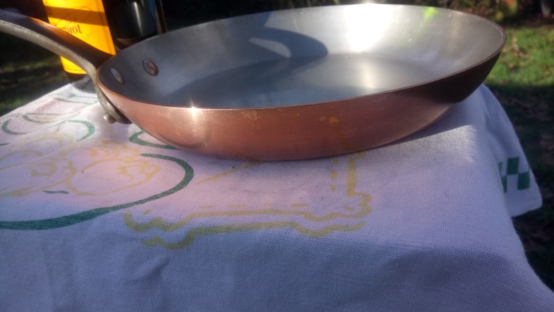 Vintage Robust Round Copper Frying Pan Stainless steel lining 8 inch 2-2.5mm thick copper Long handle with three rivets 1,25 kilo image 5