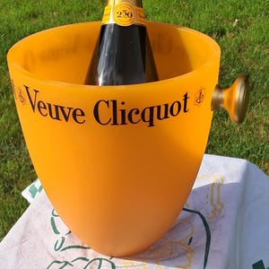 Champagne Ice Bucket Veuve Clicquot / French vintage / Made in France