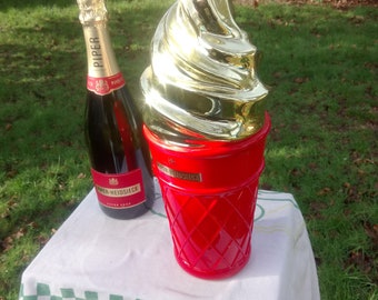 Magnificent Piper Heidsieck Champagne Presentation Cooler 'Ice Cream' - in excellent condition
