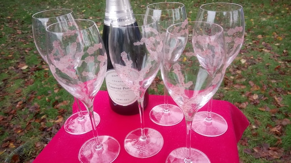 Laurent-Perrier Rose 桜模様のシャンパングラス 非常に希少：花が描かれた豪華なシャンパングラス6個セット「ローラン