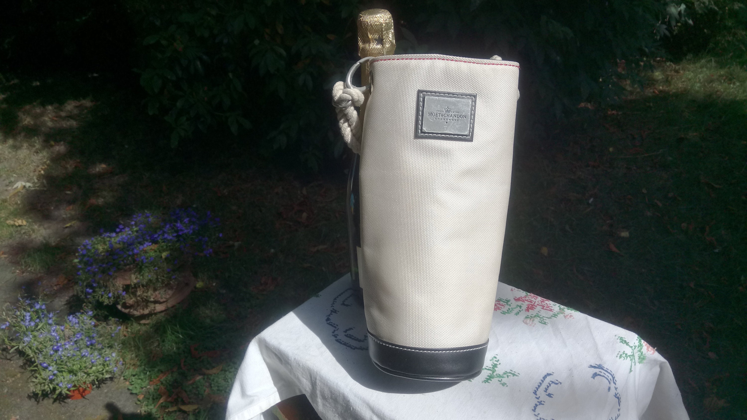 Sac Isotherme Champagne Moët & Chandon - Doré - PVC Avec Poignée - Occasion