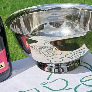 Beautiful vintage PIPER HEIDSIECK Single Bottle Champagne Ice Bowl - Silver Plated