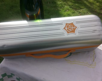 Collector's item : Very rare Veuve Clicquot 'suitcase box'  champagne bottle holder in good condition