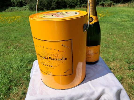 Boîte Métal Veuve Clicquot Forme Pot De Peinture – Vintage Années 90 – Occasion