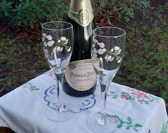 Vintage : set of two Perrier Jouet Champagne glasses
