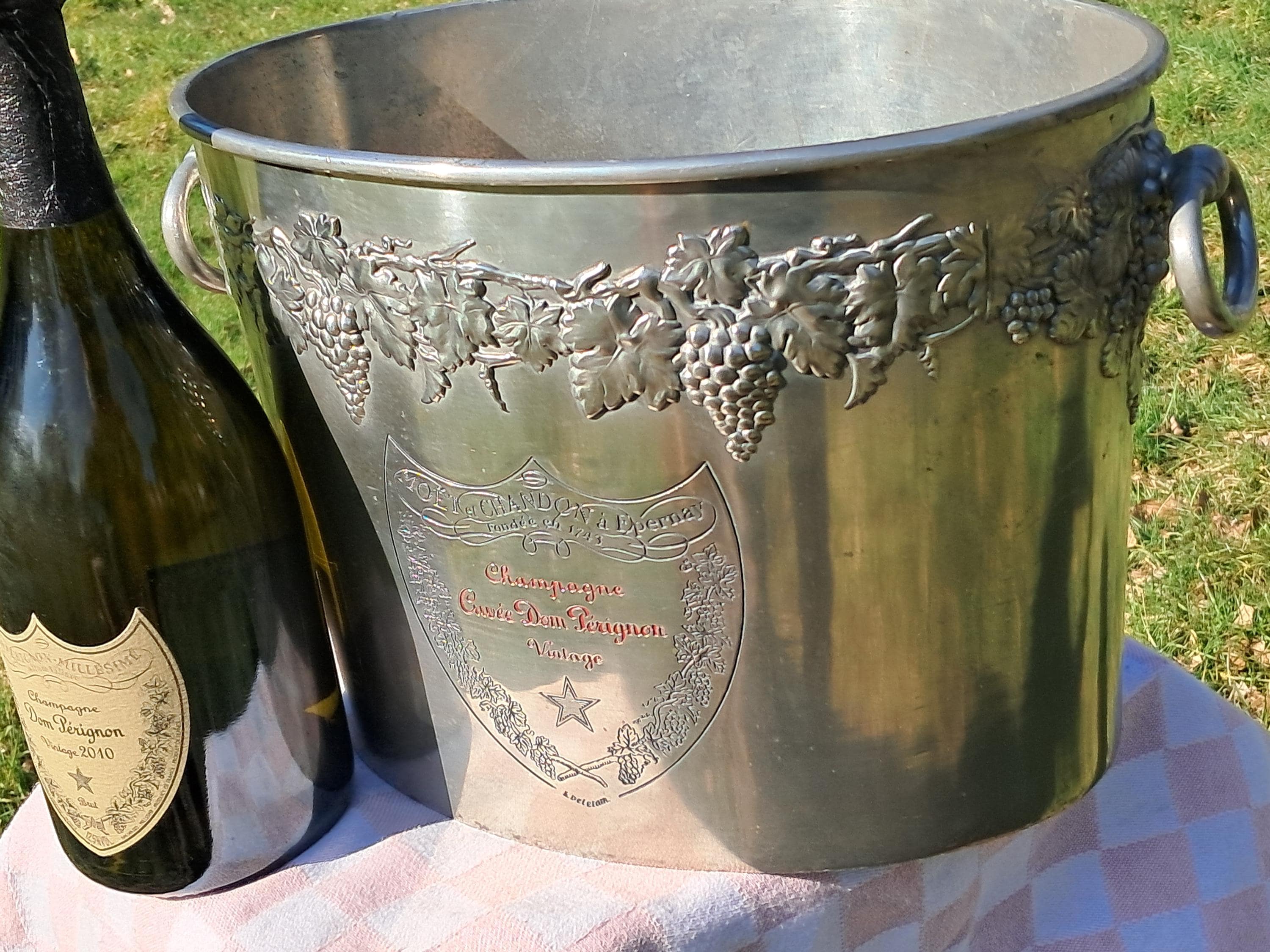 UNIQUE : Vintage Dom Pérignon Champagne Bucket - Red Letters