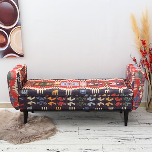 Türkische Kilim-Muster-Aufbewahrungsbank, gepolsterte osmanische Sitzgelegenheit, Boho-Entryway-Dekor