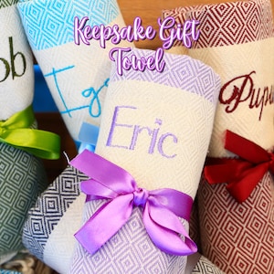 Keepsake Gift Towel, Personalized Turkish Towel, Custom Name Towel, Bridesmaid Favor, Graduation Gift, Monogram Spa Towel, Hen Party Towel