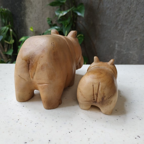 木製のカバの小さな彫刻 - Etsy 日本