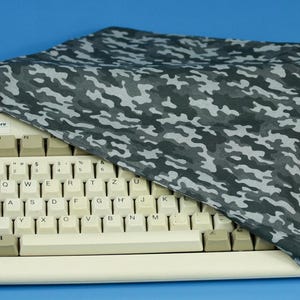 Commodore Amiga A600 Dust Cover – Handmade Retro Cover – Camouflage – Color Choice – Vintage Computer Protection