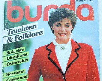 Costume Burda de 1982 avec mode d'emploi, feuilles à découper, magazine de mode, magazine de mode, magazine de couture, magazine de mode
