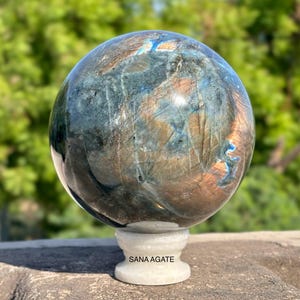 Large Flashy Labradorite Sphere: Healing Crystal Divination Ball (3.8Kg)