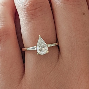 1.20 Carat Pear Lab Grown Diamond Engagement Ring, 14K Gold