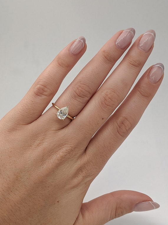 1.5 Carat Pear Shaped Lab Grown Diamond Engagement Ring 14k Yellow Gold Solitaire Ring Etsy UK