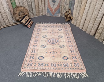 Vintage Pastel Turkish Oushak Rug: Hand-Woven Wool Area Rug (5.8x4.1 FT)