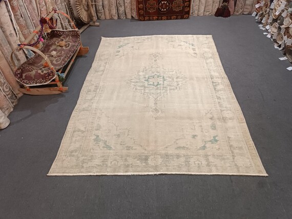 5x8 Vintage Turkish Wool Rug: Faded Anatolian Decor - Etsy
