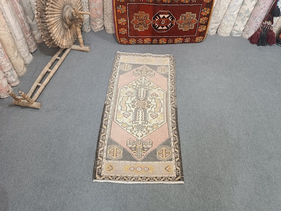 No.45 ヴィンテージラグ　M　トルコ　マット turkish rug Handmade Turkish Wool Rug: Bohemian Vintage Doormat (4.0x1.9 Ft