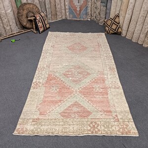 Oushak Turkish Rug: Pastel Distressed Vintage Rug (7.5x4.2 Ft)