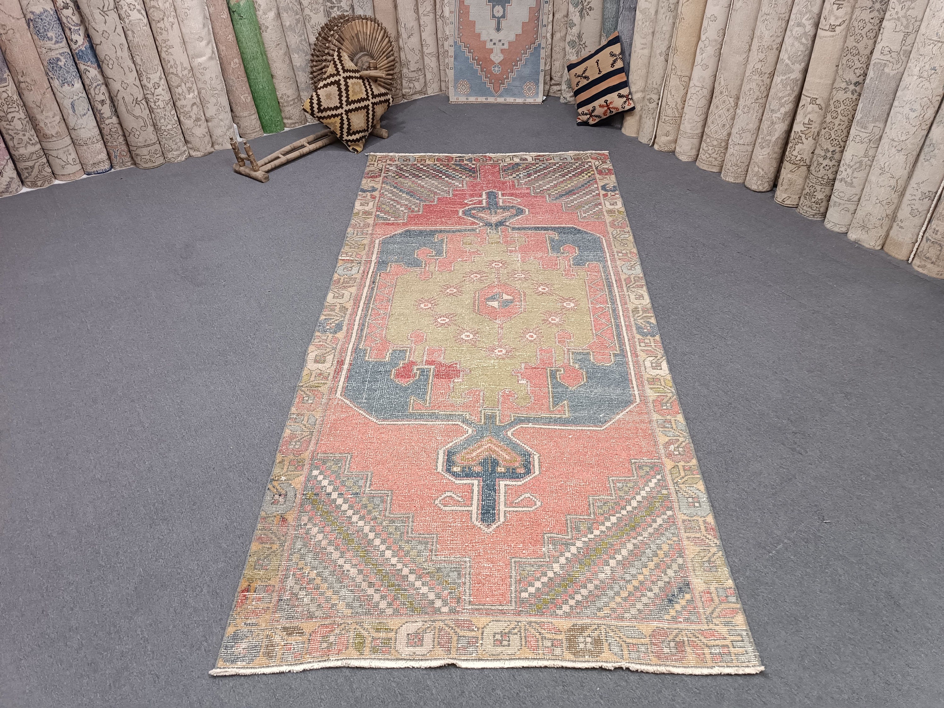 4x9 Vintage Turkish Wool Rug: Handmade Area Rug (8.8x4.0 Ft) - Etsy