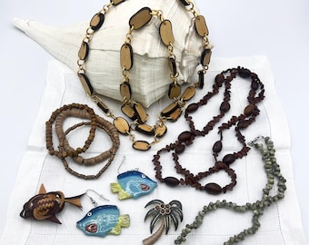 Vintage Tropical Jewelry Lot, Shells, Sea Beans, Fish - Lot 078