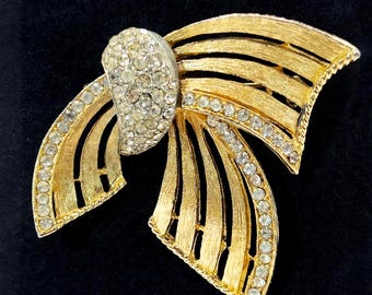 Signed BSK Vintage Gold Tone Bow Brooch with Rhinestone details - 1721 HB10