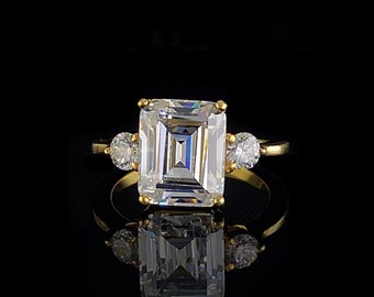 Moissanite Engagement Ring, Moissanite Wedding Ring, 3 Stone Moissanite Ring, 9/7 mm Emerald cut Moissanite, Anniversary ring for women, ami