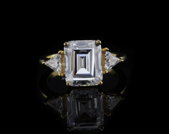 Emerald Cut Diamond Engagement Ring, Wedding Anniversary Ring, 3 stone Moissanite Statement Ring, Alternative Diamond Wedding Ring