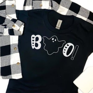 Boo! Ghost Hearts TShirt for Kids and Toddlers, Cute Fall Tee Shirt, Playful Black Halloween T-Shirt for Little Girl or Boy