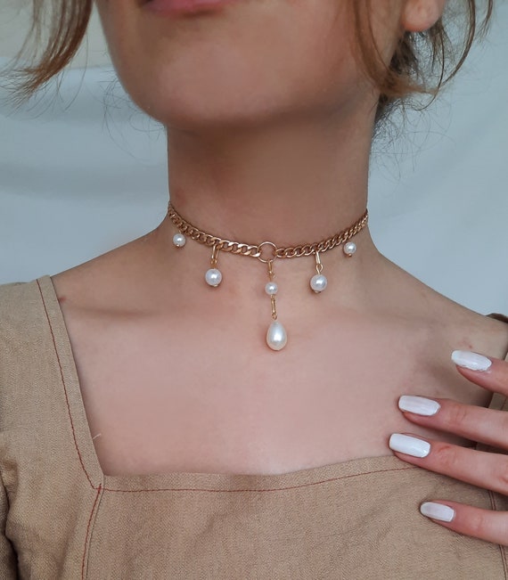 Safety Pin Pearl Choker Necklace