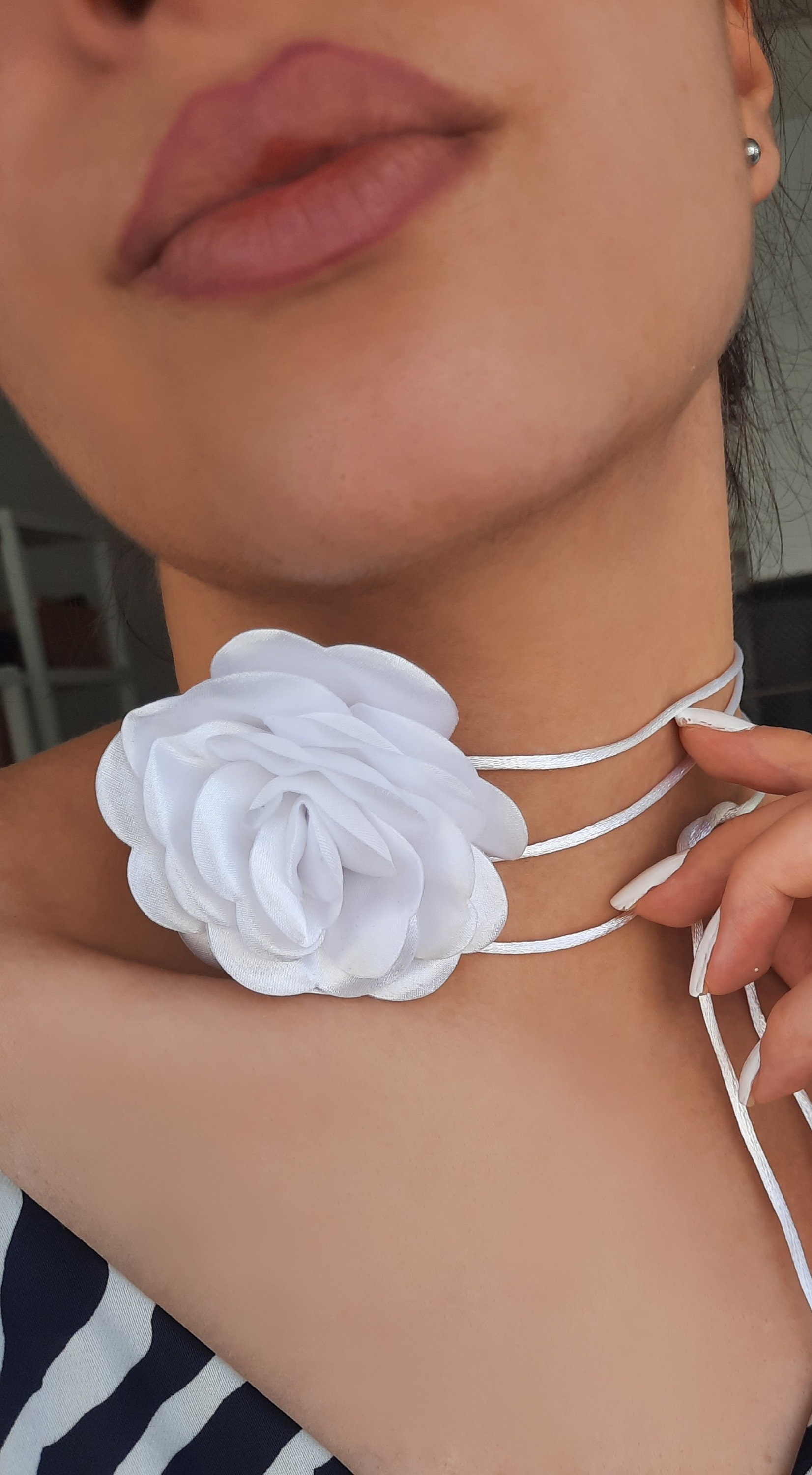 トップス Rose choker satin puff blousetreaturself Rose choker satin puff blouse | ファッション通販サイト NUGU