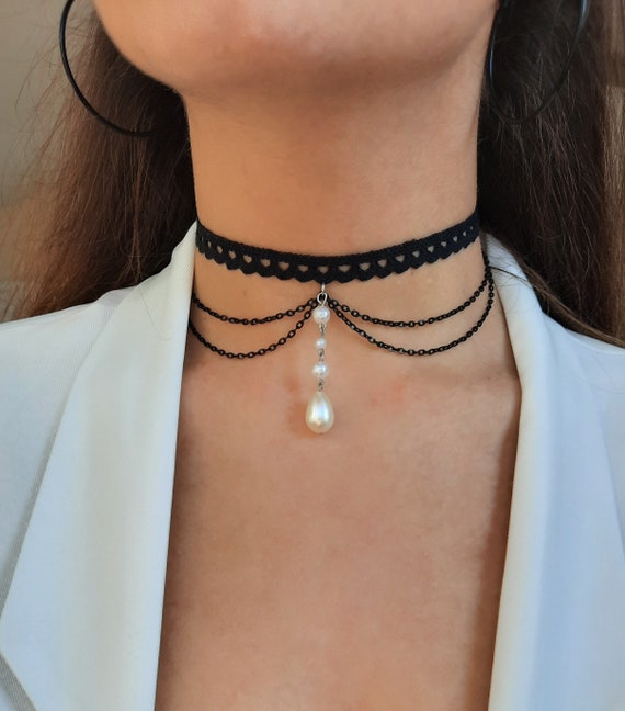 chanel choker