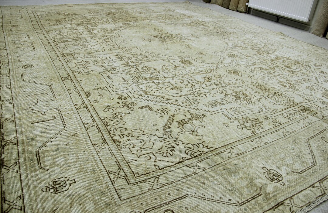 Vintage Neutral Turkish Oversized Rug: 10'X12' Handwoven Classic ...
