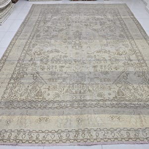 Vintage Turkish Heriz Rug 9x13: Handwoven Wool Anatolian Rug, 1970s