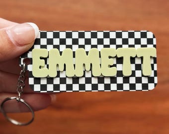 Etichetta con nome a scacchi / Etichetta con nome per zaino / Portachiavi per zaino / Etichetta per borsa per pannolini / Etichetta per scatola per il pranzo / Portachiavi personalizzato / Portachiavi con nome per bambini