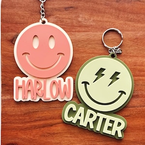 Retro Smiley Name Tag | Backpack Name Tag | Backpack Keychain | Diaper Bag Tag | Lunch Box Tag | Personalized Keychain | Kids Name Keychain