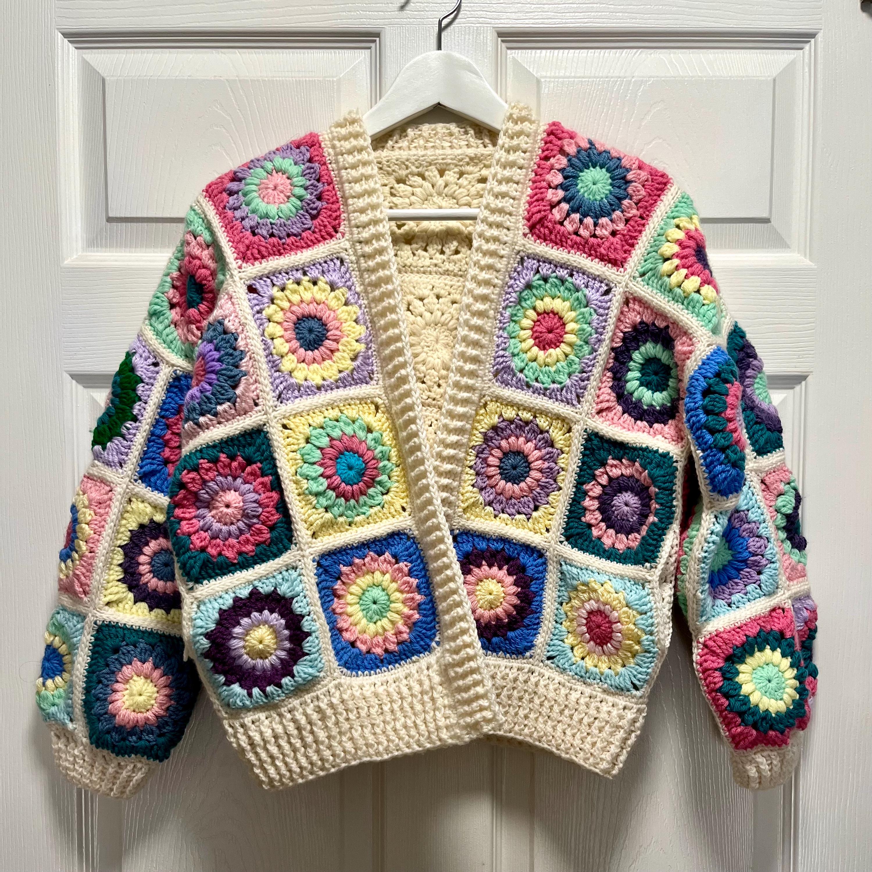 YA’ABURNEE 「Hygge / CUCCAGNA」 Handmade Crochet Christian Cardigan: Sunburst Granny Square
