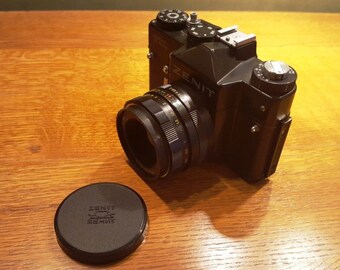 Vintage Zenit Sowjetunion TTL Fotografie SLR Kamera Helios 44 M 1980er Jahre