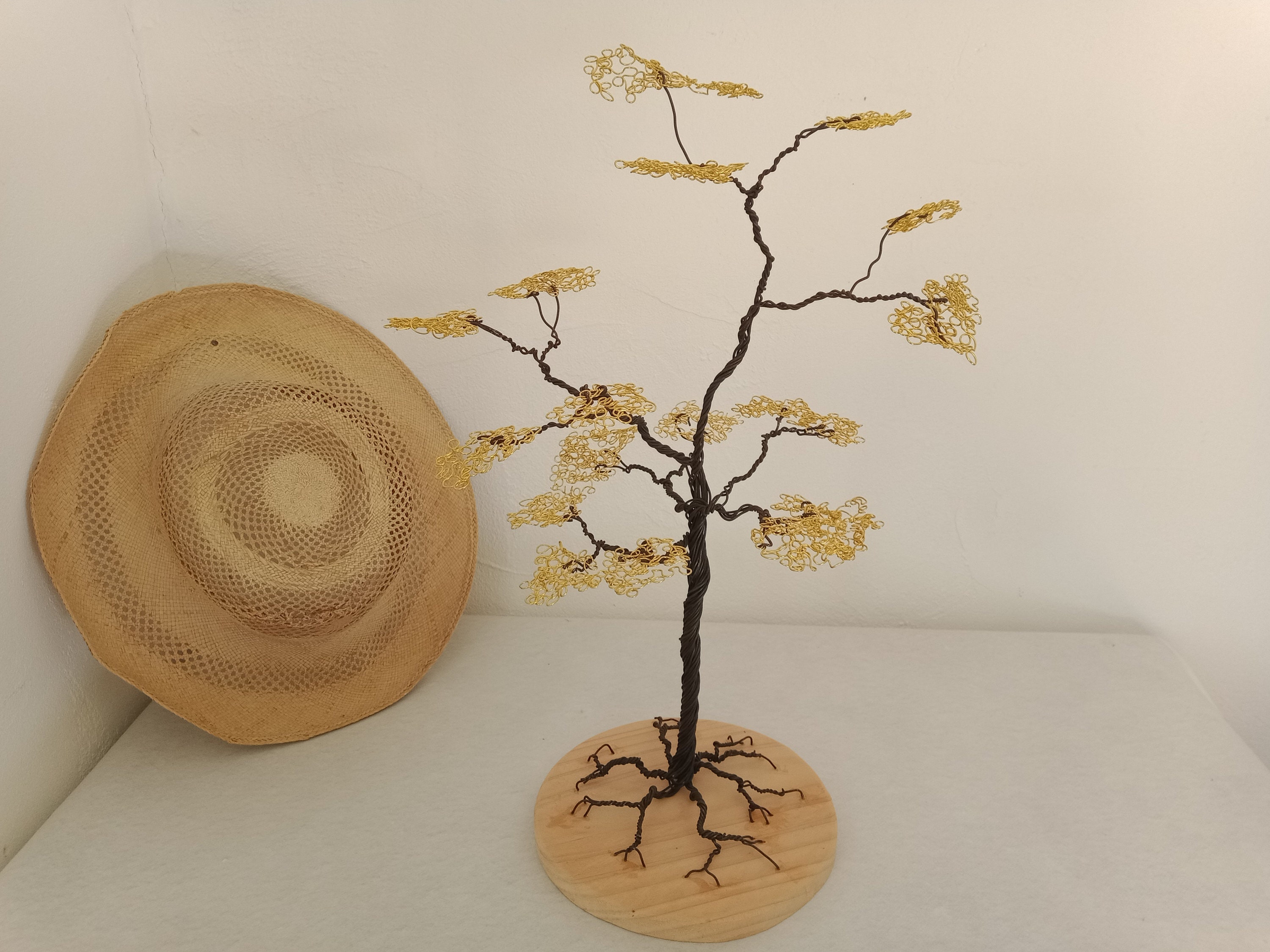 Arbre en Fil de Fer Recuit et Laiton