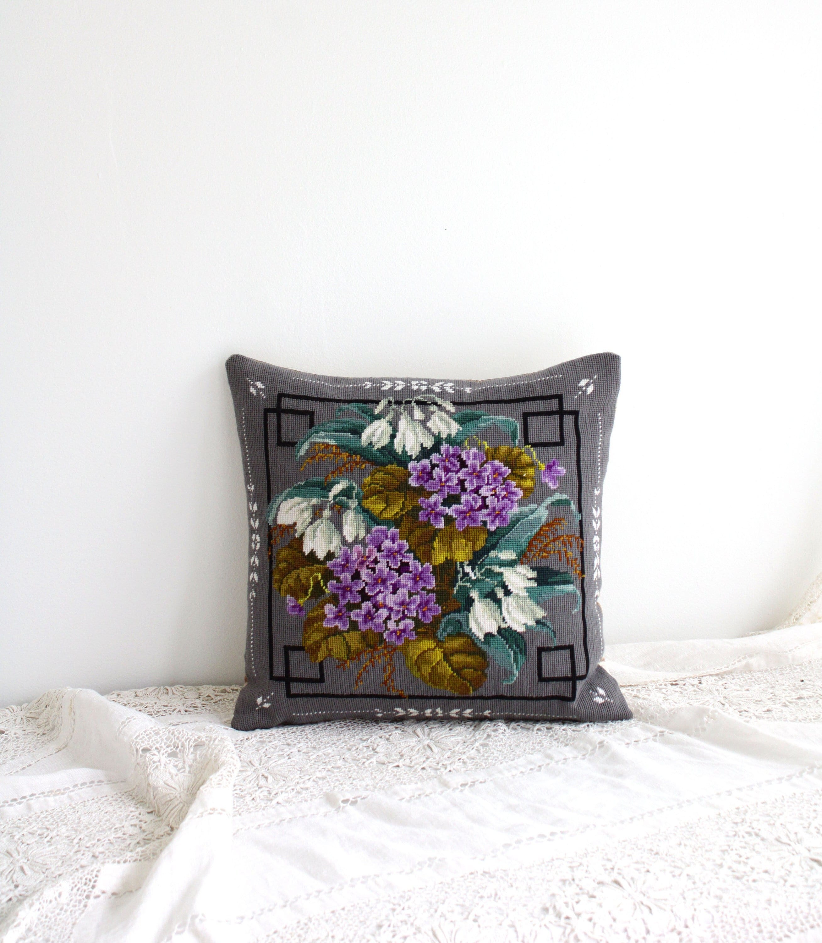 Elizabeth bradley needlepoint - Etsy 日本