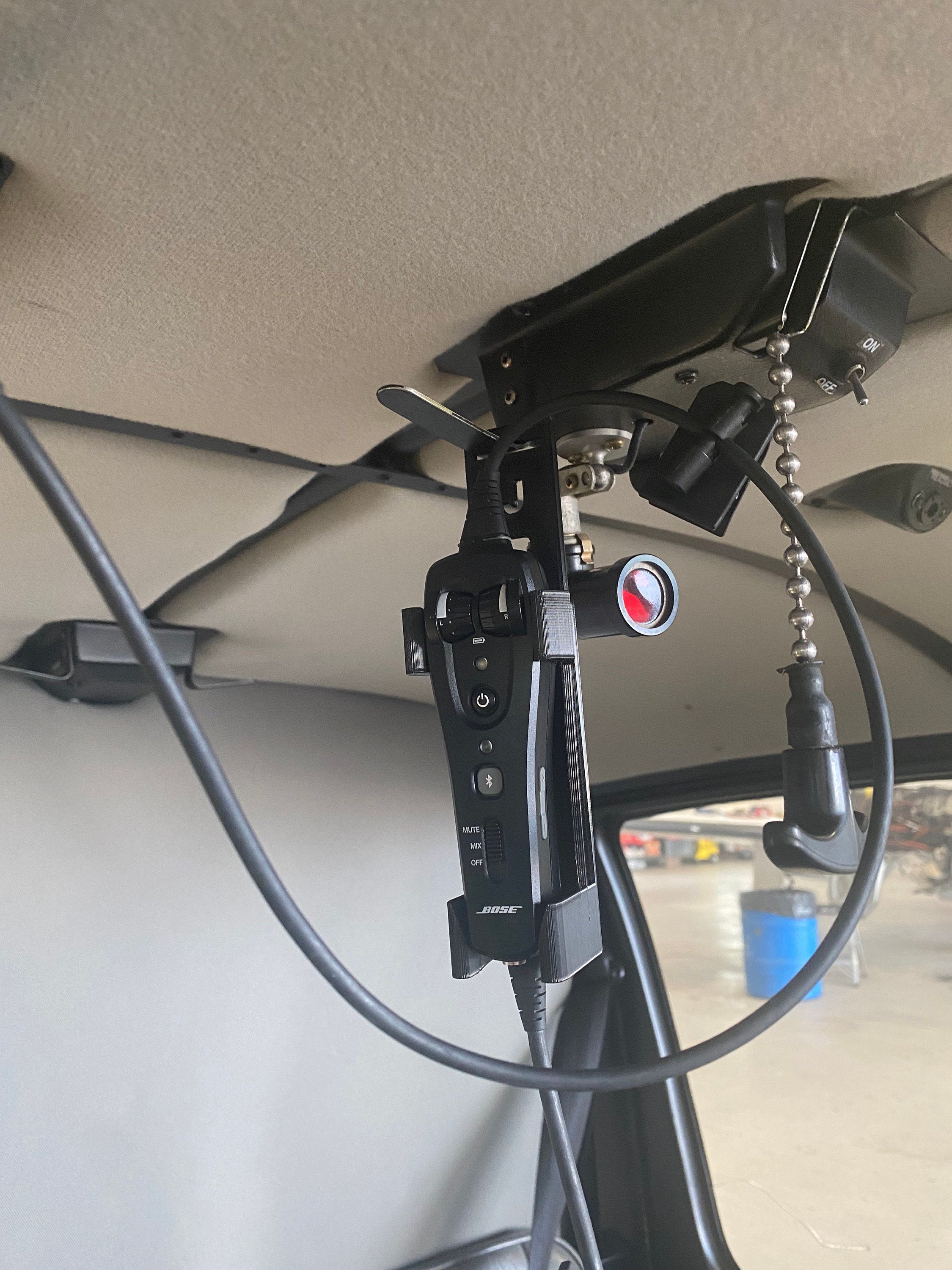Bose A20 / LIGHTSPEED Zulu 3 Controller Cradle for Robinson Helicopter