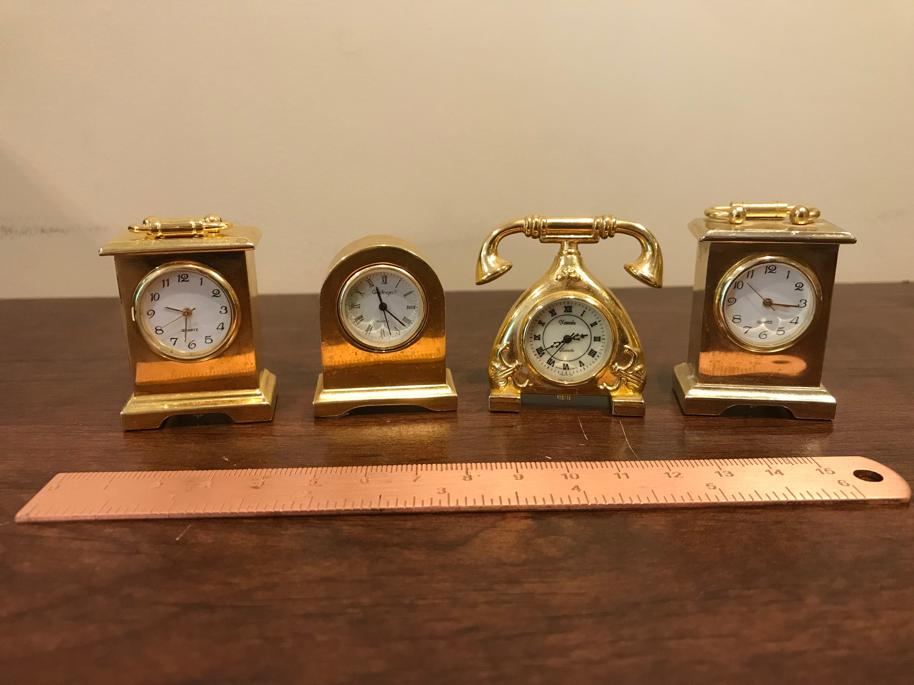 Miniature Quartz Clock 