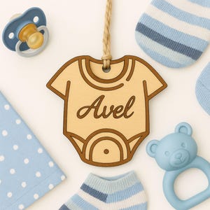 Etichette personalizzate per baby shower, etichette in legno per bomboniere, segnaposto personalizzati con il nome dell'ospite, decorazioni per baby shower con incisione, decorazioni ricordo con il nome del bambino