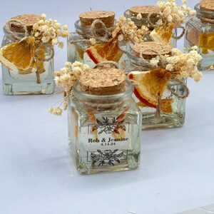 Custom Candle Wedding Favors with Dried Flowers, Bulk Wedding Favors for Guests, Personalized Wedding Gift for Guest, Wedding Thank you Gift image 9