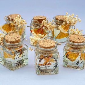 Custom Candle Wedding Favors with Dried Flowers, Bulk Wedding Favors for Guests, Personalized Wedding Gift for Guest, Wedding Thank you Gift image 5