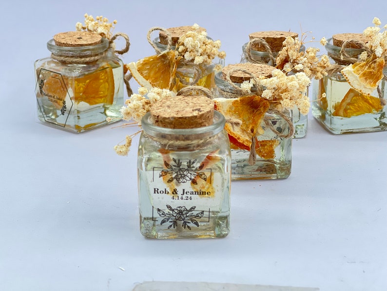 Custom Candle Wedding Favors with Dried Flowers, Bulk Wedding Favors for Guests, Personalized Wedding Gift for Guest, Wedding Thank you Gift image 8